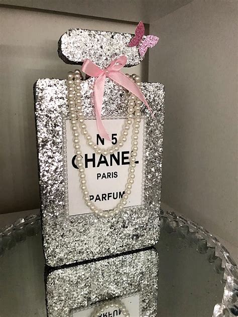 Diy Chanel gift box with pearls 